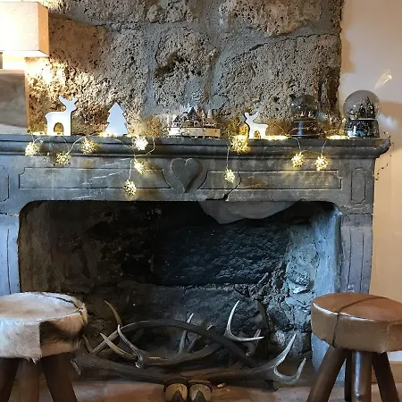 Maison Du Bourg Hébergement de vacances *